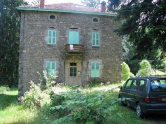 Real old style stone house Olliergues