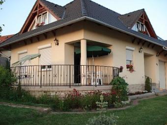 Super home in twin house Telki