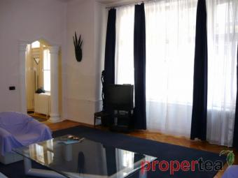 BATHING WITH THE FISHES Budapest