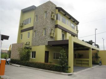 LOVELY  MANILA CONDO-TOWNHOUSES Bay City, Metro Manila