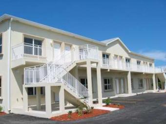 Paradise Villa`s, Crewe Road George Town