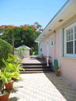 FAMILY RESIDENCE, FIG TREE DRIVE Northward, Lower Valley