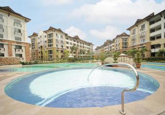 midrise condominium Pasig