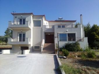 BEST HOUSE Eretria