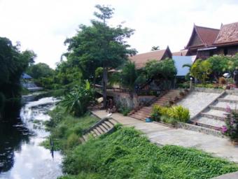 Thai house by the river Pranburi, Prajuabkirikan