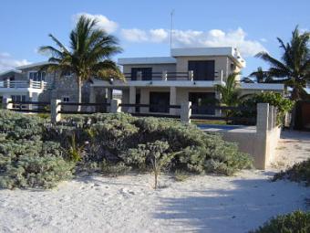 Beach house right on the beach Merida