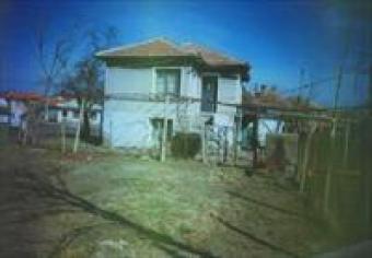 A HOUSE FOR SALE NEAR GRUDOVO Sredets