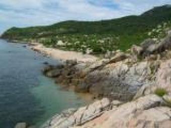 LAND IN THE BEACH OF NHATRANG Khanh Hoa