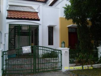 Rent nice house!only$2500 for1yr Surabaya