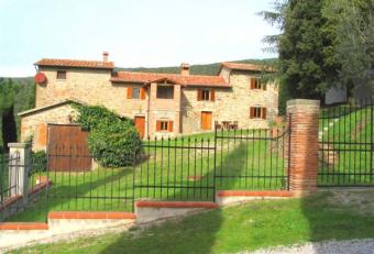 Beautiful restored farmhouse Passignano Sul Trasimeno