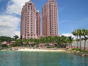 HILTON TOWERS mactan Philippines Cebu City