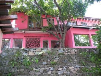 laguna de apoyo  2 houses Masaya