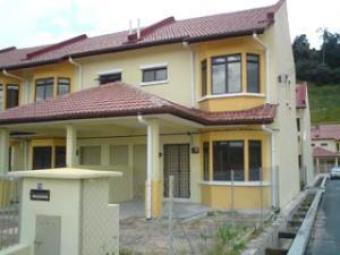 2 STOREYS TERRACE HOUSE FOR RENT Kampong Pak Gombak