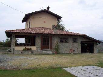 detached country house Ovada