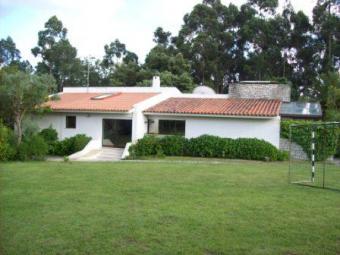 Luxury 4 bedrooms villa. Marinha Grande