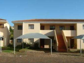 Long Term tenant in apartment Plettenberg Bay
