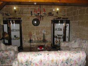 House of Character - Benghajsa Benghajsa