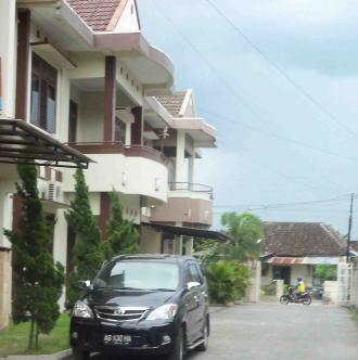FOR RENT  HOUSE NEAR MALIOBORO Yogyakarta