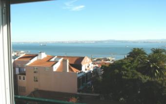 Penthouse In L Lisbon