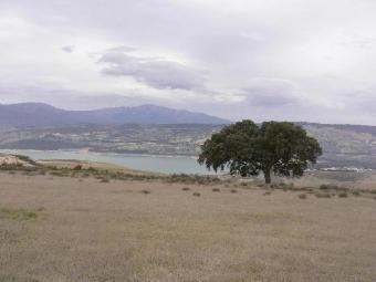 ref b0793-views to the lake Granada