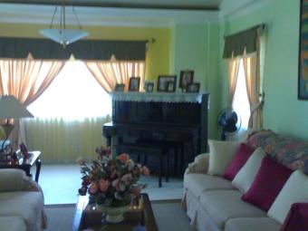 Executive Village along Commonwe Quezon City