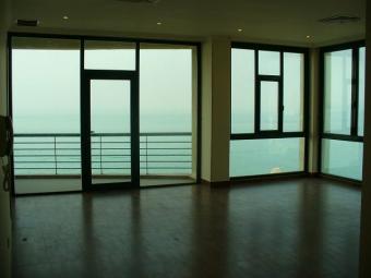Spaciuos and clean 4 BR apartmen Salmiya, Gulf Road