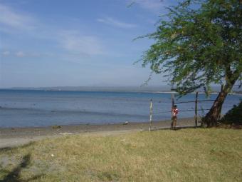 BEACHFRONT LOT in Batangas Butong Taal,batangas