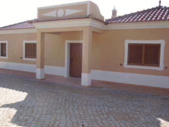 3 Bedrooms Villa in Quiet Locati S&atilde;o Br&aacute;s Alportel