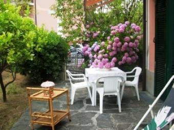 Semidetached villa with garden Lerici Ligury