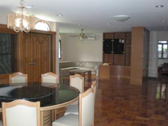 H871 House on Sukhumvit For rent Bangkok
