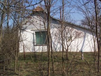 Farm is for sale Szabadsz�ll�s
