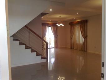 8M H&L IN SECURED VILLAGE PASIG Pasig City