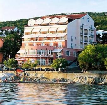 New built hotel **** by the sea Selce