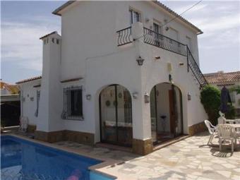 A lovely villa with a separate.. Els Poblets