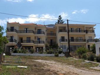 MOLAOI-ELIA building with rooms Elia