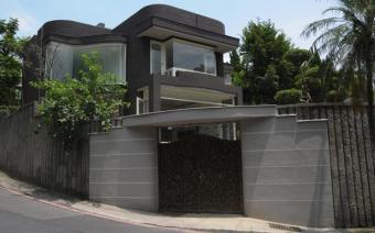 Sijhih 2 story + indoor car park No.1, Alley 2, Lane 753, Kangning Street