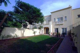 VILLA 25 NAFSIKA 3 1/2 BEDROOMS Dubai