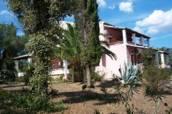 12studios+6.000sm land Corfu
