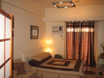 Studio-type Condo Paseo Parkview Makati