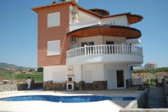 stunning 230 sq metres villa Mahmutlar