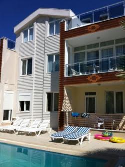 4  bedroom apartment Antalya