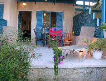 1 bed flat with sea views Limassol