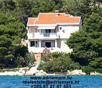 PAKO�TAN SEAFRONT VILLA Biograd Na Moru