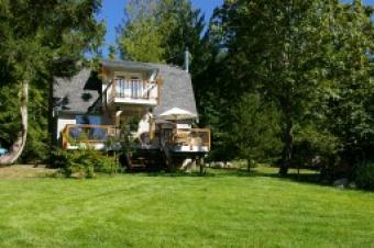 Nanoose Bay Home & Acreage For Nanoose Bay, Bc
