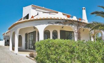 Fabulous villa to rent Lagoa