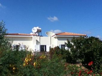 two bedroom villa for quick sale Paphos