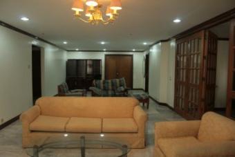 Three-BedroomCondo Skyland Plaza Makati