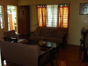 RUSH!! HOUSE AND LOT FOR SALE Caloocan