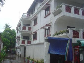 4 Apts Store & Bar - Matabungkay Matabungkay