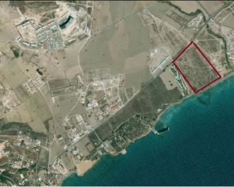 sea side (zero to the sea) lands Famagusta